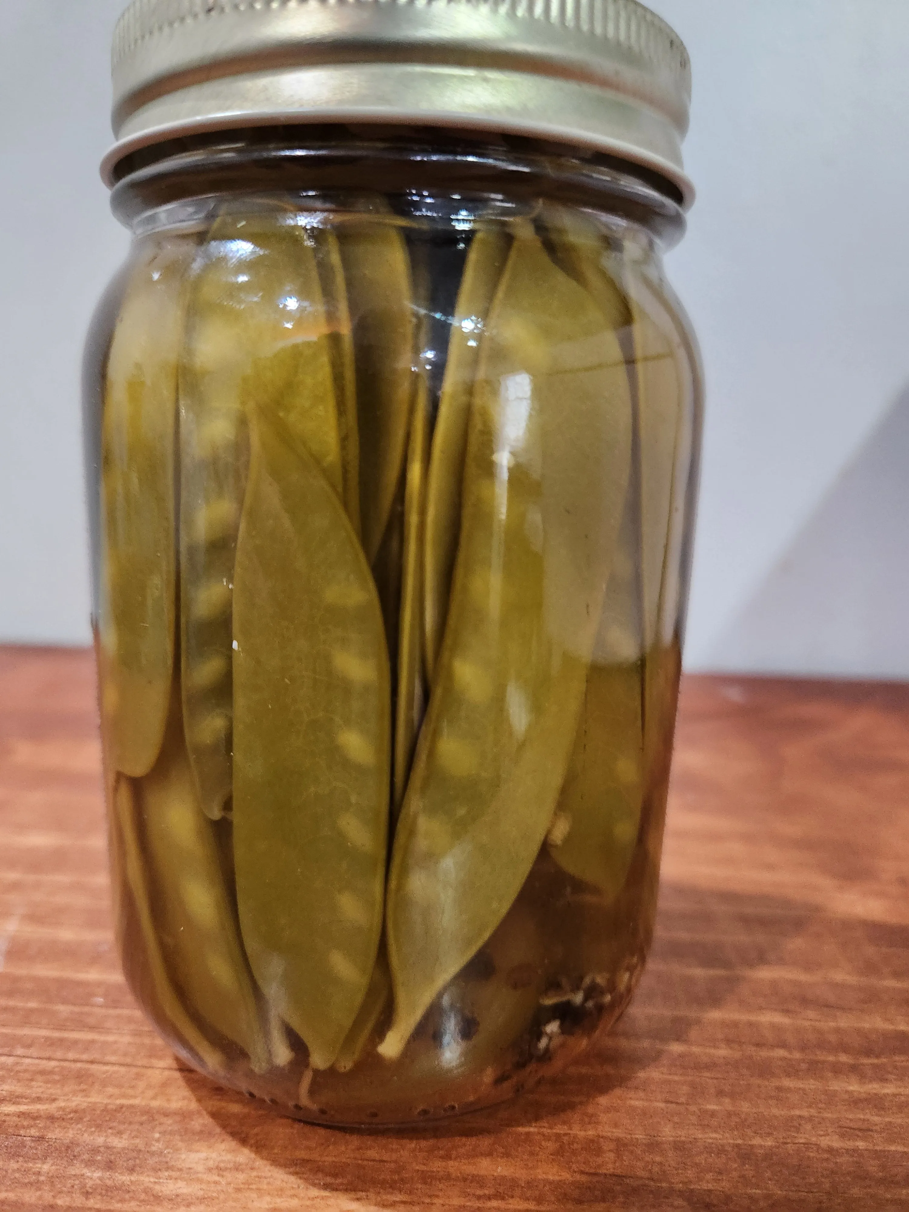 Pickled Snow Peas 16 oz